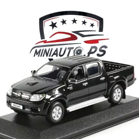 تويوتا Toyota Hilux Double cab Black Metalli قياس 1/43 إصدار MINICHAMPS